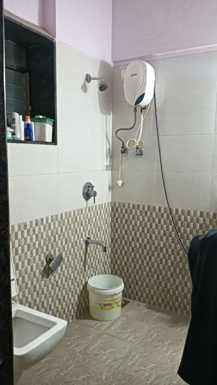 Bathroom, dheeraj-ganga 2 Bedroom 700 Sq.Ft. Apartment In Malad West Mumbai 10188910