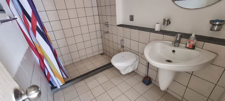 Bathroom, k-raheja-woods 3.5 Bedroom 1850 Sq.Ft. Apartment In Kalyani Nagar Pune 10182478