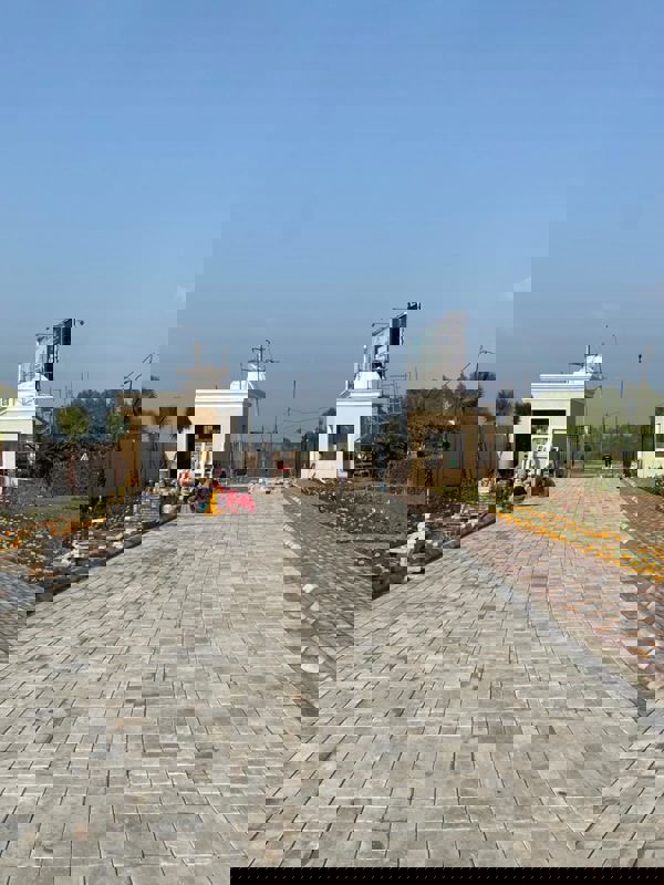 2 BHK 1330 Sq.Ft. Apartment in Ambika Florence Park