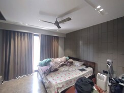 4 BHK + Pooja Room,Servant Room Builder Floor For Sale in DLF City Phase 3