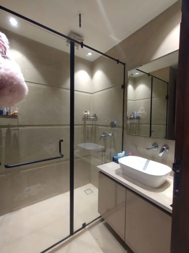 Attached Bathroom, dlf city phase 3 4 Bedroom 3600 Sq.Ft. Builder Floor In Dlf City Phase 3 Gurgaon 10188966