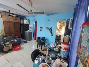 Master Bedroom in 1.5 BHK Apartment at Mayur Vihar – for Rent