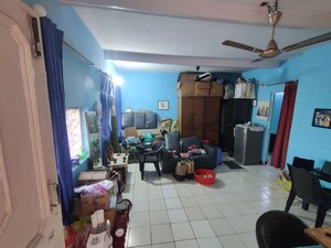 Gym in 1.5 BHK Apartment at Mayur Vihar – for Rent