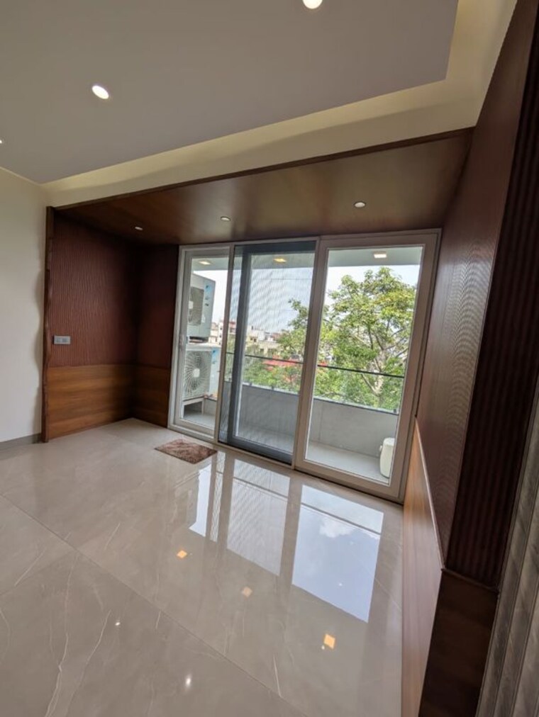 Room, mayur vihar 3.5 Bedroom 1450 Sq.Ft. Apartment In Mayur Vihar Delhi 10188985