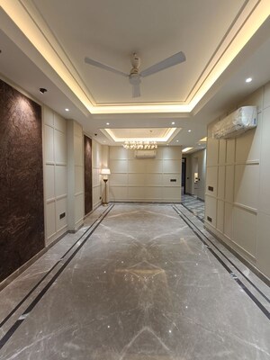 3 BHK Builder Floor For Sale in Sushant Lok I