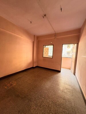 Room in 1 BHK Apartment at Jay Aaradhana CHS, Dombivli West – for Rent