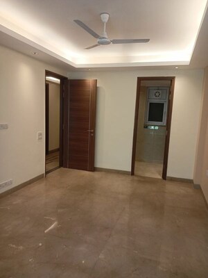 3 BHK Builder Floor For Rent in Chittaranjan Park