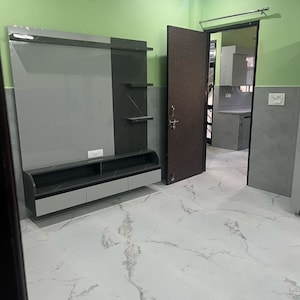 Room in 2 BHK Builder Floor at Krishna Colony – for Rent