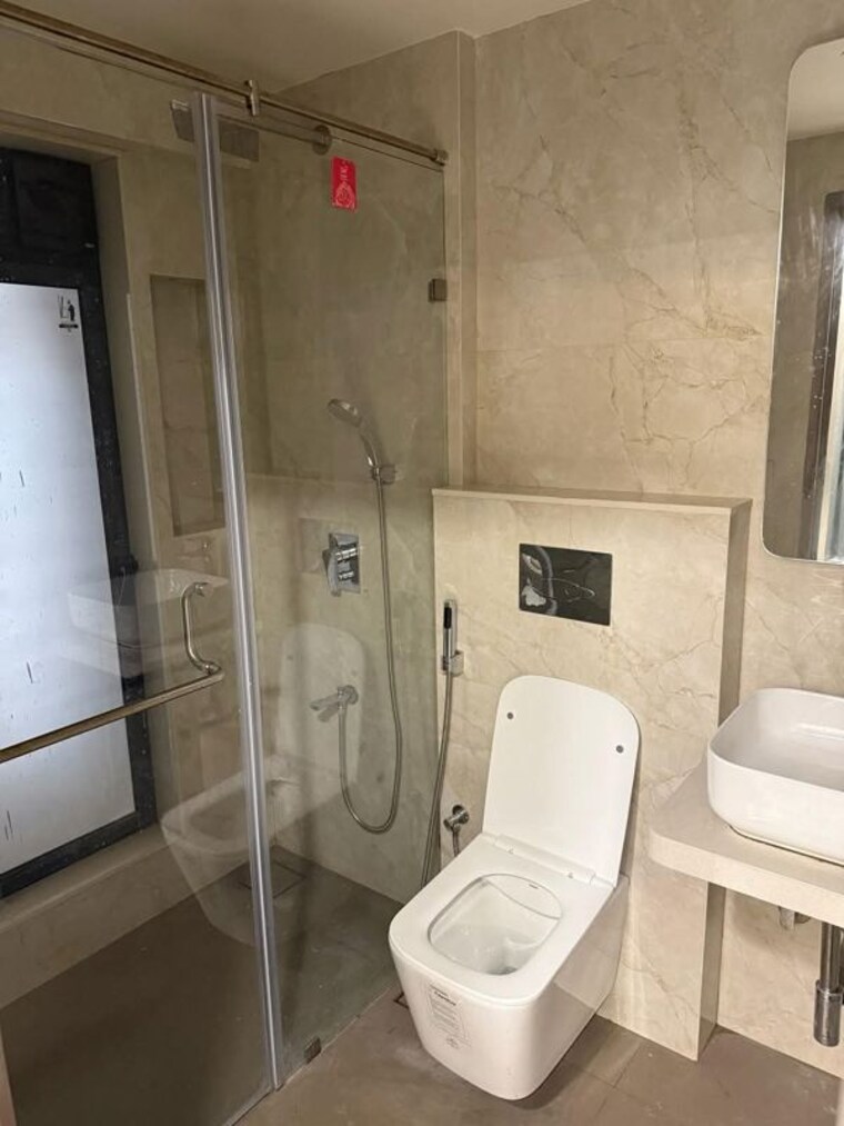 Master Bedroom, khar west 3 Bedroom 1000 Sq.Ft. Apartment In Khar West Mumbai 10187888