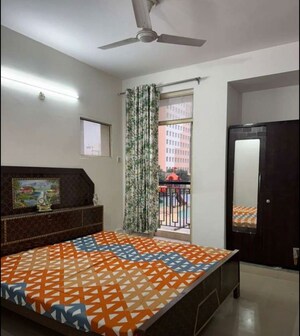 Bedroom in 3 BHK Apartment at Gomti Nagar – for Rent