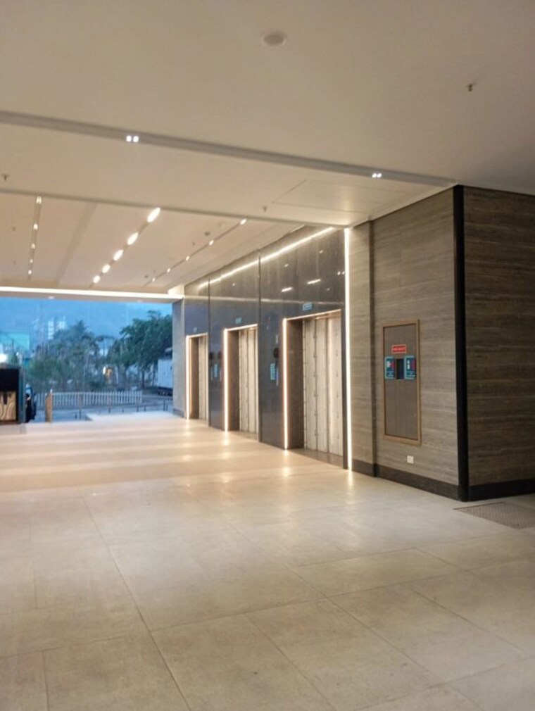 Room, raheja-tesla-industrial Commercial Warehouse 1019 Sq.Ft. In Midc Industrial Area Navi Mumbai 10189028