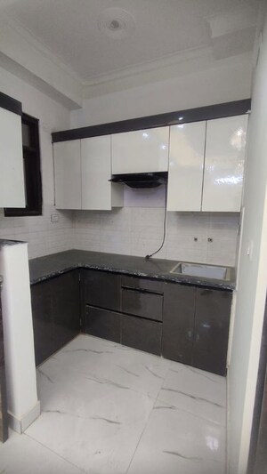 Kitchen in 3 BHK Builder Floor at Sector 73 – for Sale