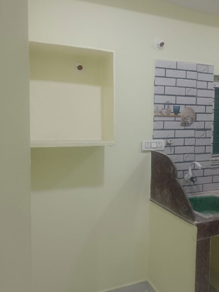 Bathroom, narsingi 1 Bedroom 600 Sq.Ft. Apartment In Narsingi Hyderabad 10189041