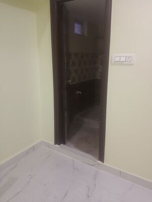 Furnished Amenities in 1 BHK Apartment at Narsingi – for Rent