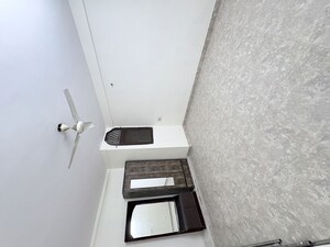 Furnished Amenities in 1 BHK Builder Floor at Panchsheel Vihar – for Rent