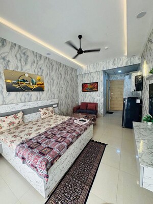 Bedroom in 3.5 BHK Apartment at Gaur City 2 - 14th Avenue, Sector 16c Greater Noida – for Rent