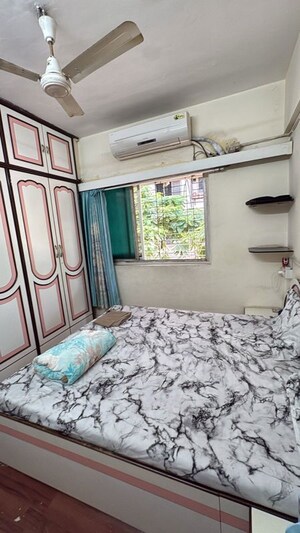 Bedroom in 1 BHK Apartment at Andheri West – for Rent