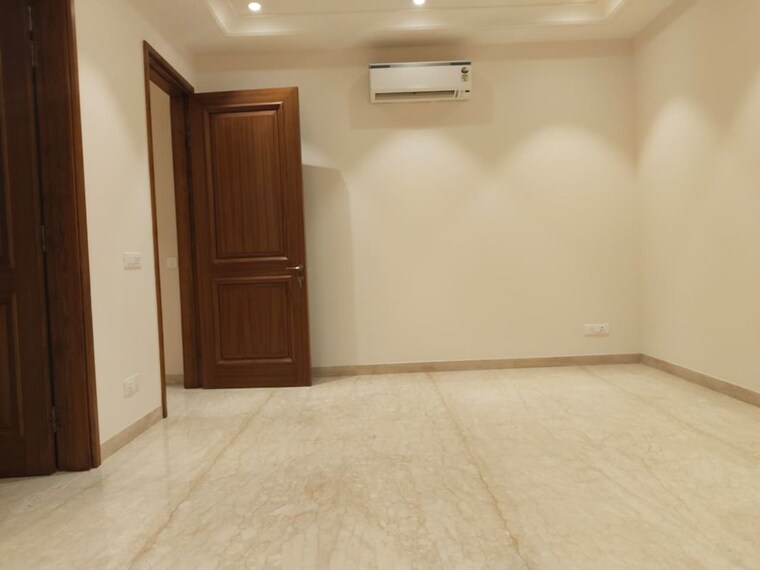 Room, greater kailash ii 4 Bedroom 3600 Sq.Ft. Builder Floor In Greater Kailash ii Delhi 10189069