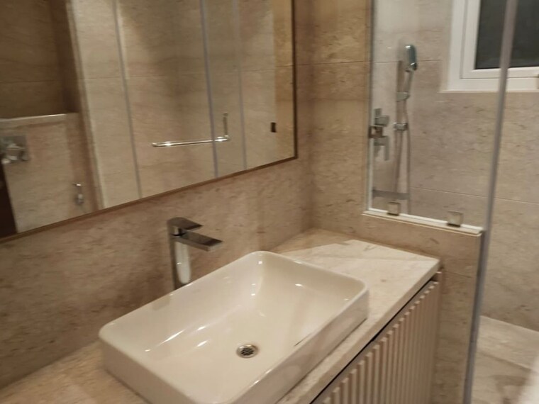 Bathroom, greater kailash ii 4 Bedroom 3600 Sq.Ft. Builder Floor In Greater Kailash ii Delhi 10189069