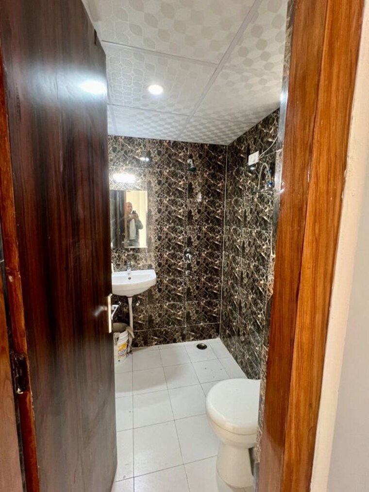 undefined, amolik-residency 2 Bedroom 130 Sq.Yd. Builder Floor In Sector 86 Faridabad 10189085