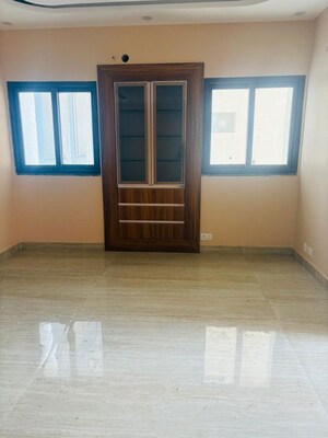 Room in 4 BHK Apartment at Azeagaia Botanica, Vrindavan Yojna – for Sale