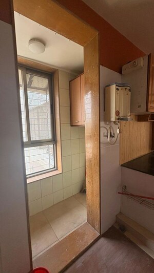 Room in 2 BHK Apartment at Chembur – for Rent