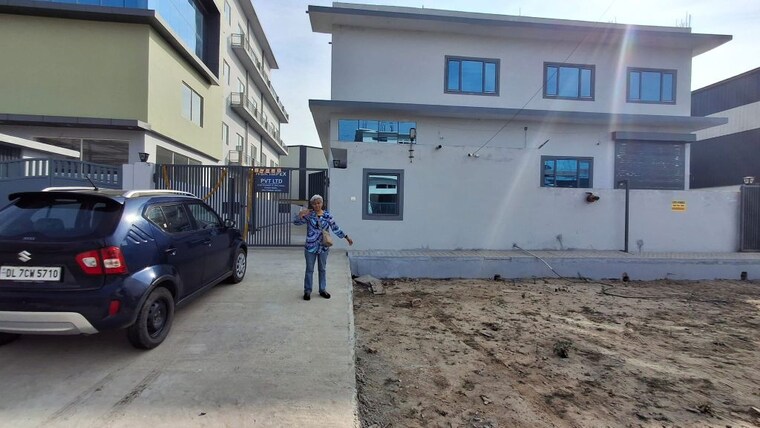  Parking, adhaar-vip-city Commercial Warehouse 20000 Sq.Ft. In Ecotech Iii Greater Noida Greater Noida 10189098