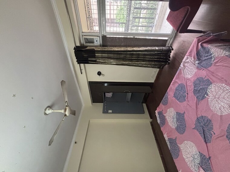 Master Bedroom, amrapali-princely-estate Pg For Girls In Sector 76 10189087