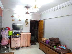 Living Room in 2 BHK Apartment at Chembur – for Rent