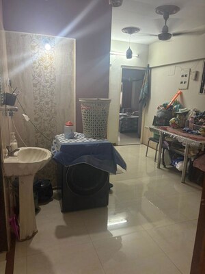 Master Bedroom in 2 BHK Apartment at Chembur – for Rent