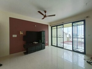 Room in 3 BHK Apartment at Klassik Nest, Hsr Layout – for Rent