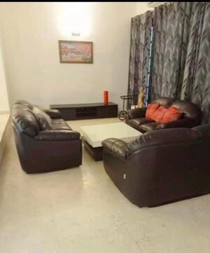Living Room in 3 BHK Builder Floor at Unitech South City II, Sector 50 – for Rent