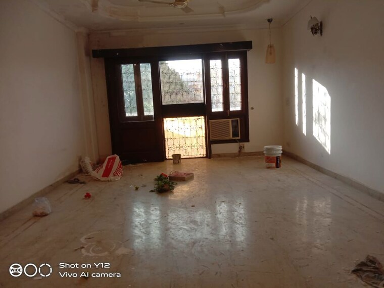 Room, malviya nagar 3 Bedroom 200 Sq.Yd. Builder Floor In Malviya Nagar Delhi 10189123