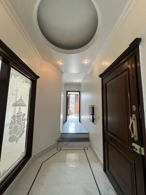 Building Lobby in 3 BHK Builder Floor at Chittaranjan Park – for Rent