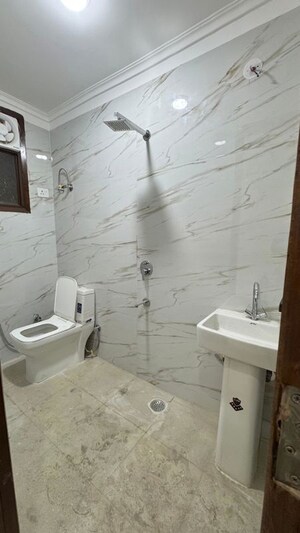 Bathroom in 2 BHK Builder Floor at Palm Residency Chhatarpur, Chattarpur – for Rent