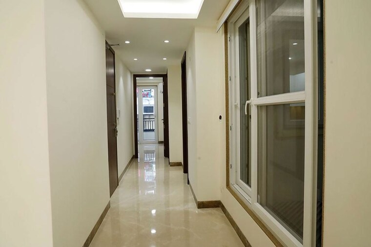 undefined, sarvapriya vihar 3 Bedroom 233 Sq.Yd. Builder Floor In Sarvapriya Vihar Delhi 10189133