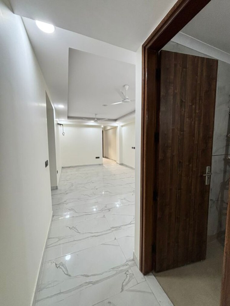 Bathroom, palm-residency-chhatarpur 3 Bedroom 1100 Sq.Ft. Builder Floor In Chattarpur Delhi 10189139