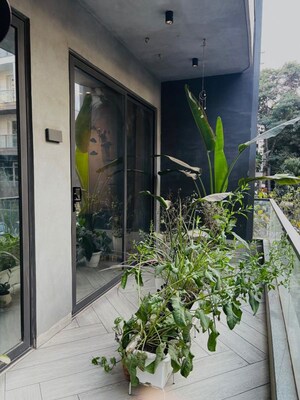 Balcony in 3 BHK Builder Floor at Safdarjung Enclave – for Rent