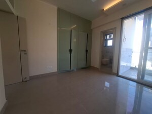 2 BHK Apartment For Sale in Suncity Avenue 76, Sector 76