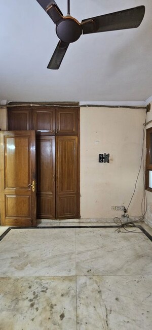 Building Lobby in 3 BHK Apartment at Panchsheel Enclave – for Rent