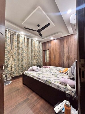 Bedroom in 3 BHK Apartment at Panchsheel Enclave – for Rent