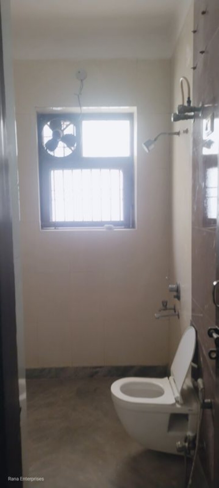 Bathroom, ansal-plaza-sector-23 2 Bedroom 1130 Sq.Ft. Builder Floor In Sector 23 Gurgaon 10189164