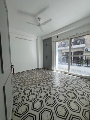 2 BHK Builder Floor For Rent in Chattarpur