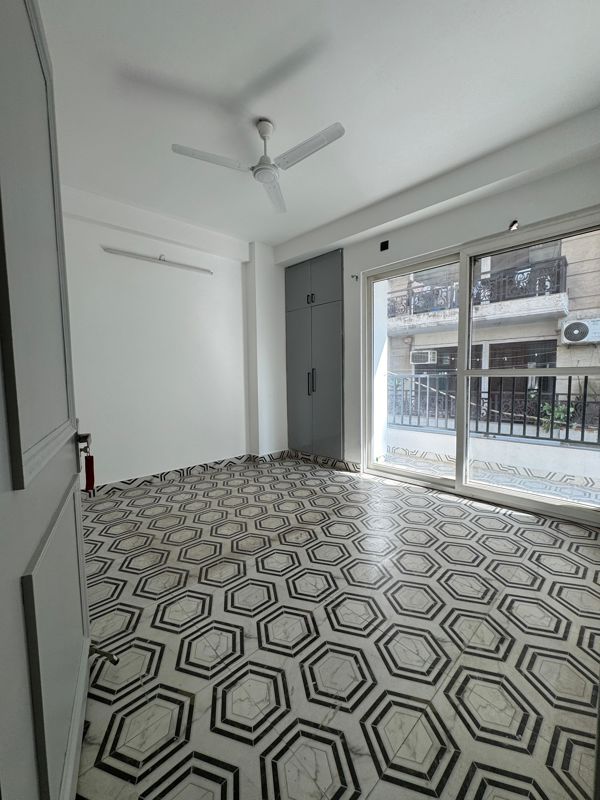 2 BHK + Servant Room Builder Floor For Rent in Chattarpur
