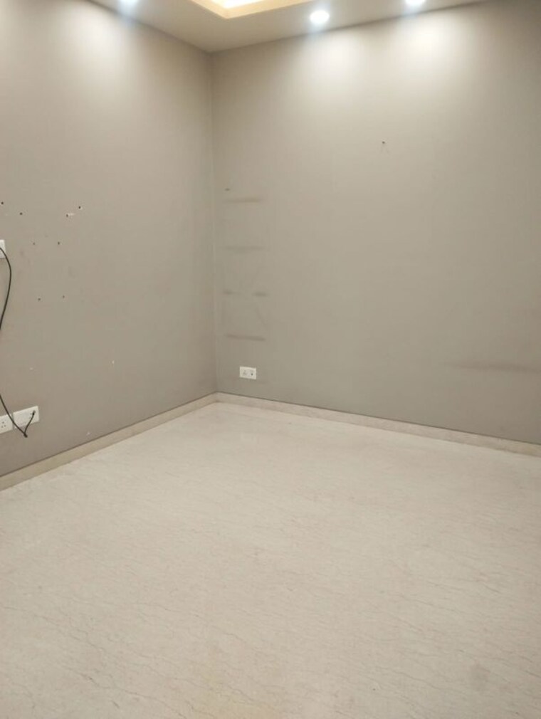 Room, greater kailash i 3 Bedroom 208 Sq.Yd. Builder Floor In Greater Kailash I Delhi 10189173