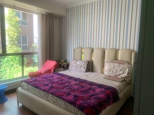 Bedroom in 3 BHK Apartment at Apna Enclave, Sector 4 – for Rent