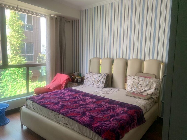 Bedroom, apna-enclave 3 Bedroom 180 Sq.Yd. Apartment In Sector 4 Gurgaon 10189175