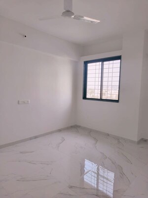 Room in 2 BHK Apartment at Wadgaon Sheri – for Rent