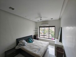 2 BHK Apartment For Rent in Seasons Avenue Khar West