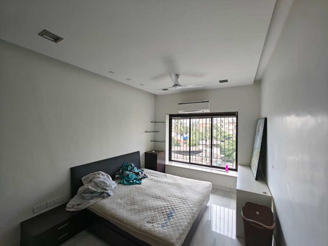 2 BHK Apartment For Rent in Seasons Avenue Khar West